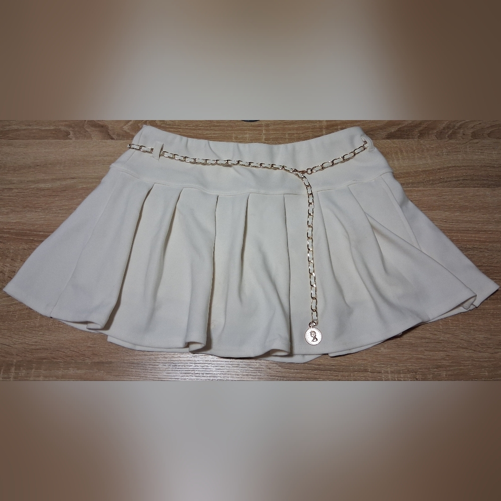 Elegant Cream Mini Skirt with Gold Chain